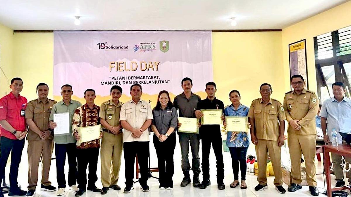 Solidaridad Field Day in Sanggau Showcases Farmer Training Program Success Palm Oil Magazine
