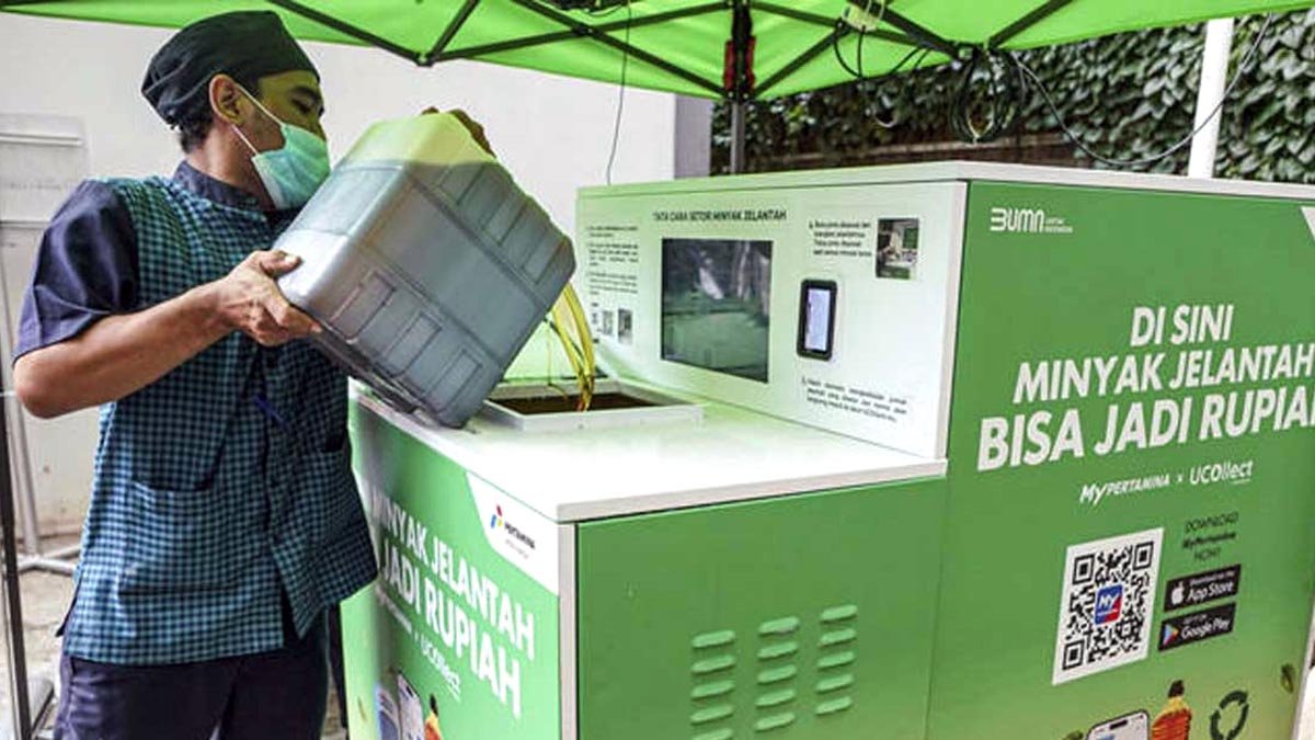 Used Cooking Oil Transformed into Clean Energy, Pertamina Invites Public to Join SAF Ecosystem Palm Oil Magazine