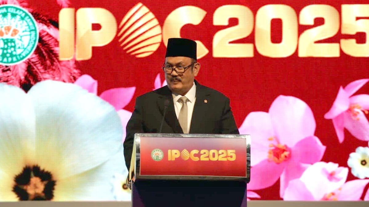 Minister Rachmat Pambudy, Palm Oil Is a Bridge of Humanity and Sustainable Growth at IPOC 2025 Palm Oil Magazine, GAPKI IPOC 2025