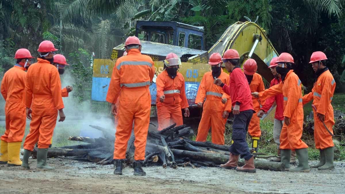 Indonesia Palm Oil Companies Strengthen Fire Prevention Ahead of 2026 Dry Season Palm Oil Magazine